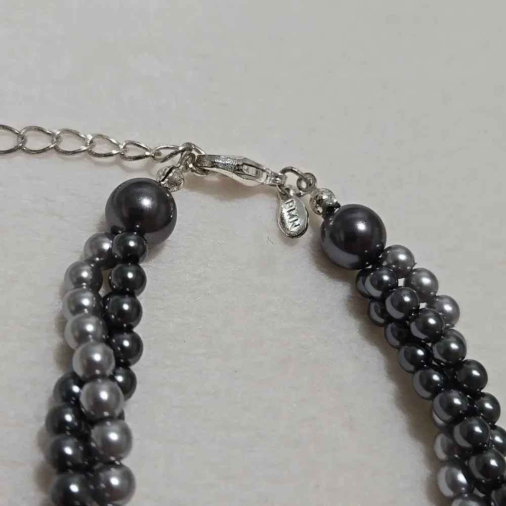 Two Toned Pearl Bead Necklace